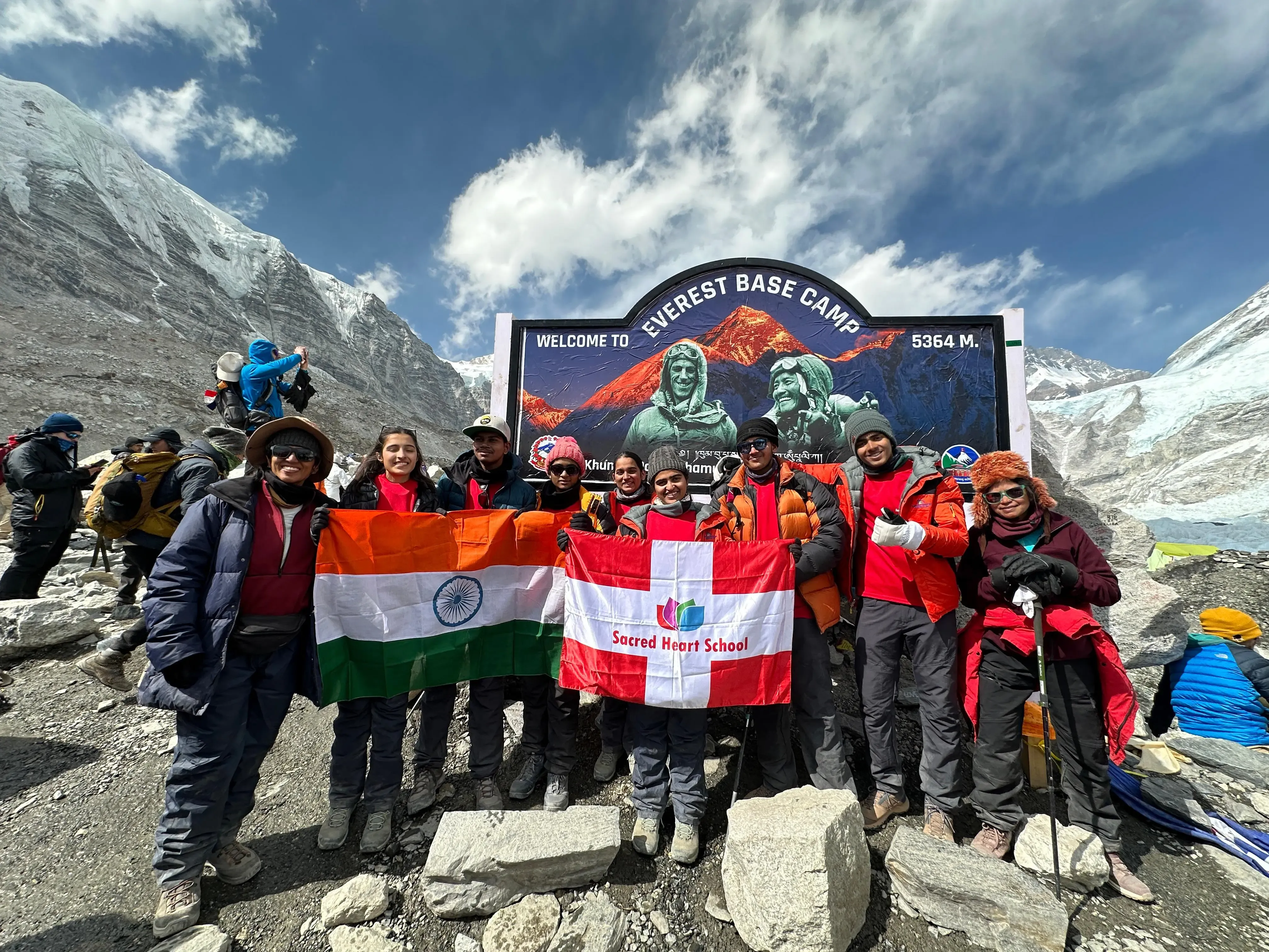 Everest Base Camp - 7 Sacred Heartians and two Teachers become the 1st in Mumbai to reach the Everest Base Camp on 29th April 2024