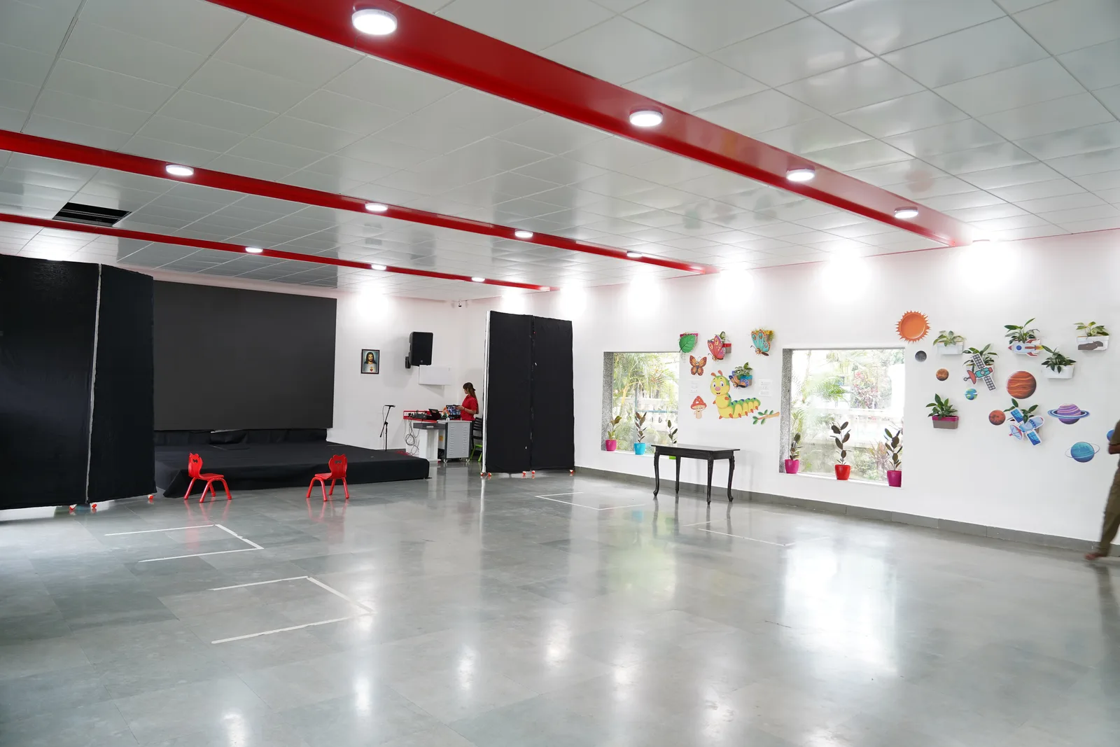 The Giggles for Kids room