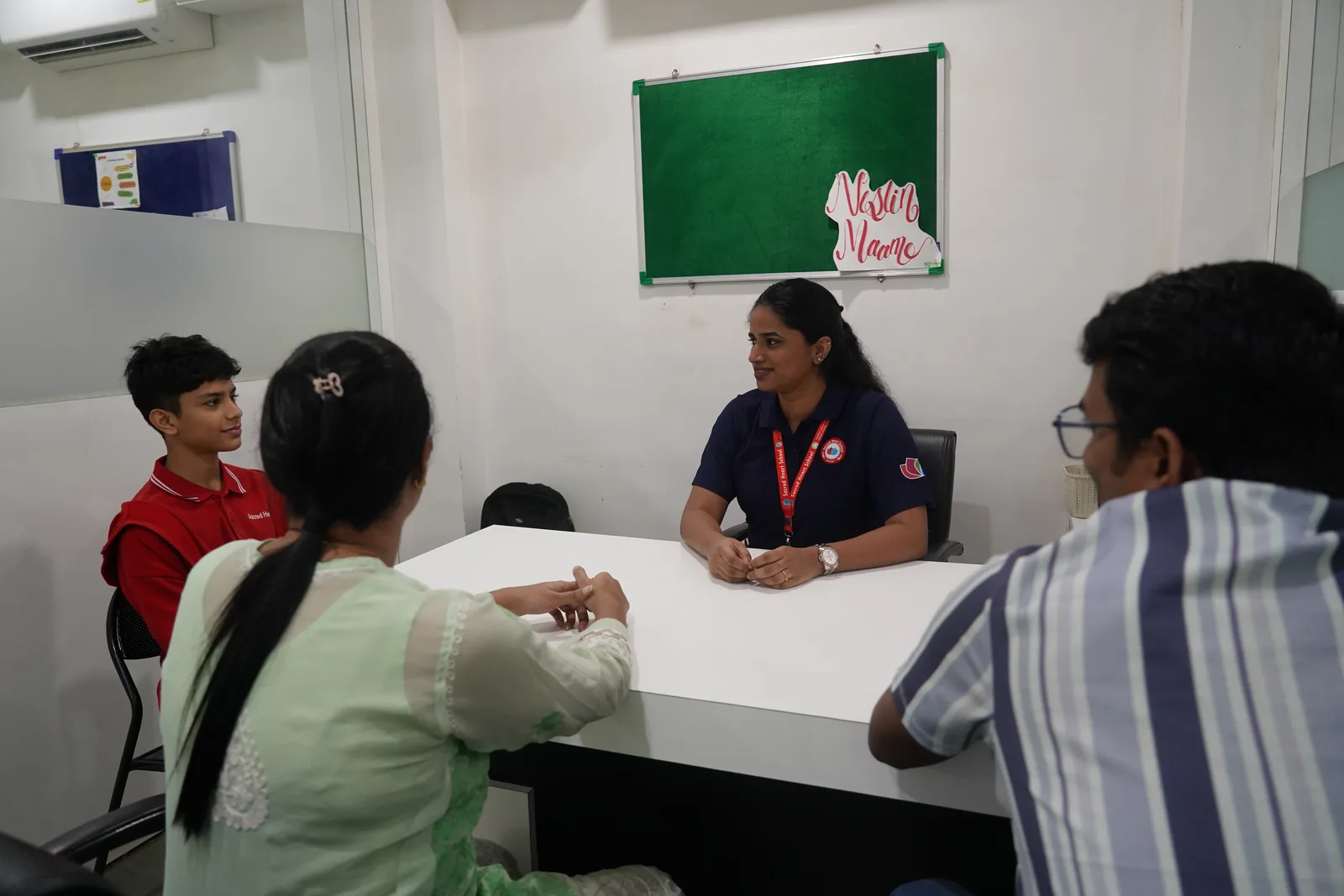 A family meeting with the school counsellor