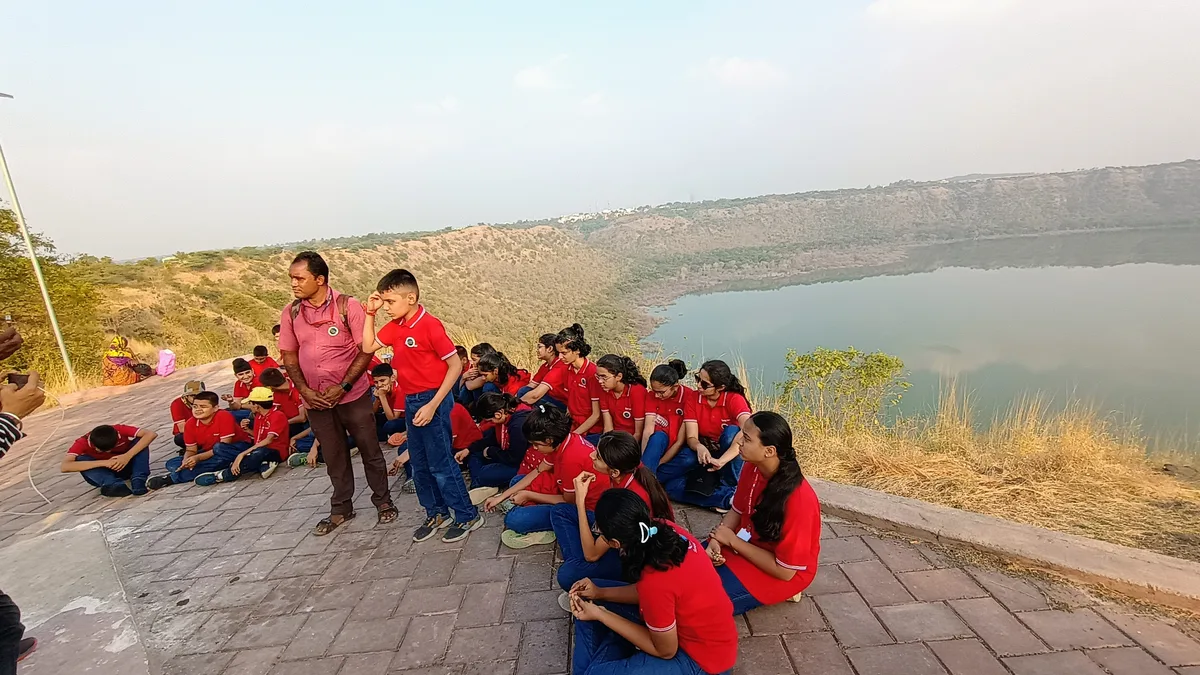 Lonar Trek