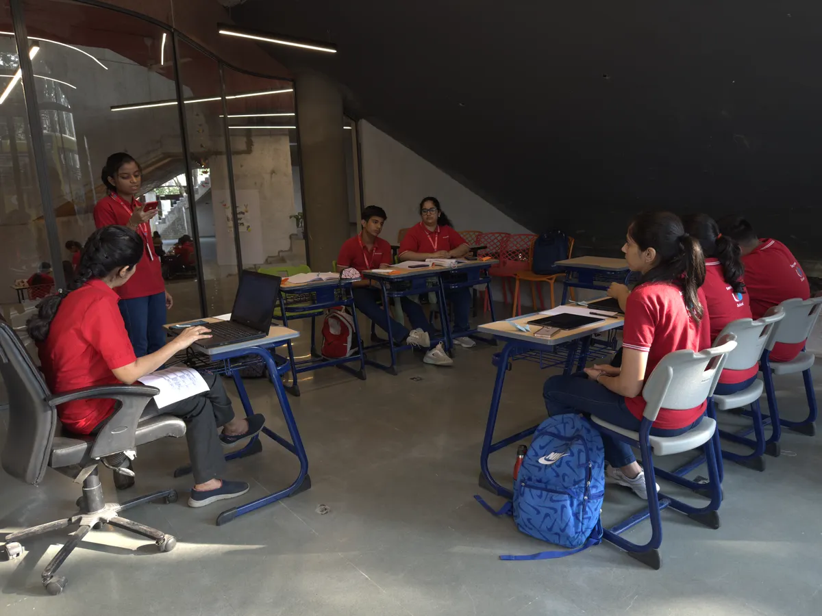 Debate and extempore